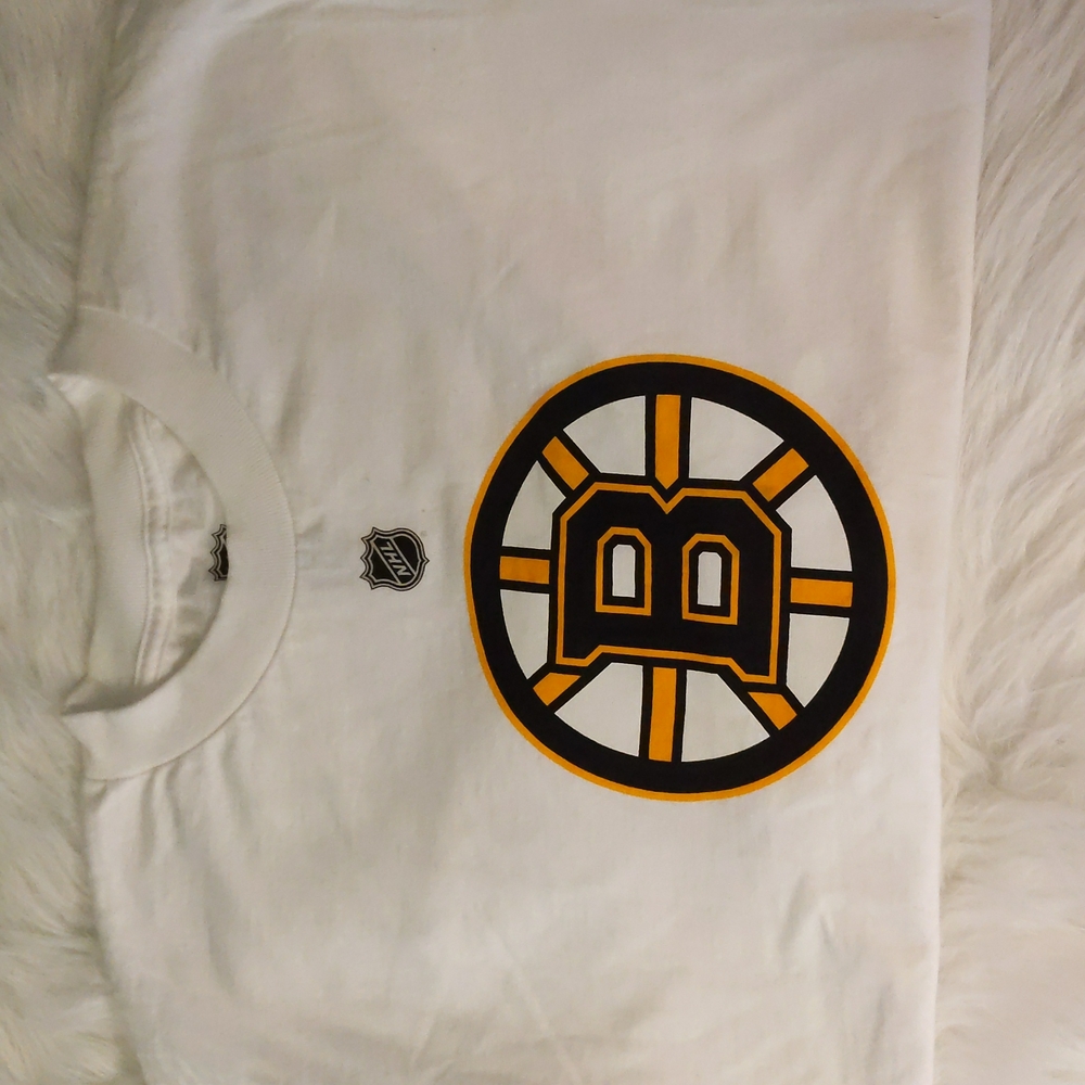 NFL Bruins boys long sleeve tee shirt.